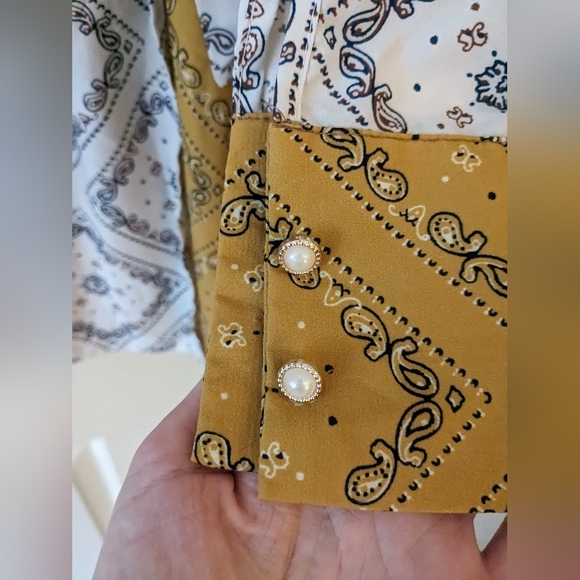 Women's Suzanne Betro Weekend mixed print faux wrap top Size M - Picture 4 of 8